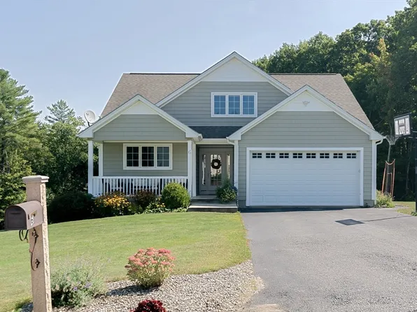 6 Carlsons Way, Rutland, MA 01543