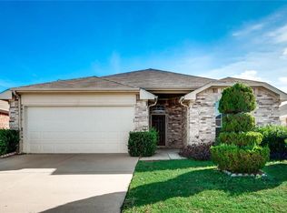 6820 Bluff View Dr, Watauga, TX 76137