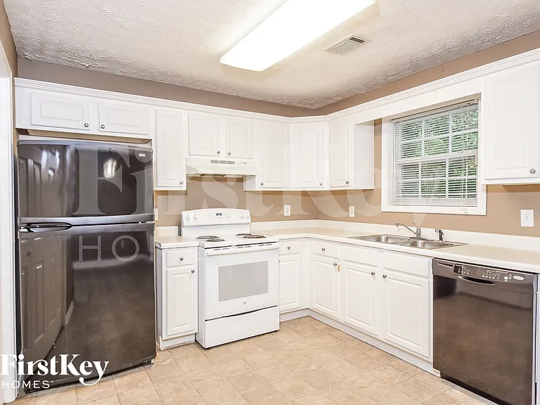 2248 Lake Ranch Ct — Photo 7