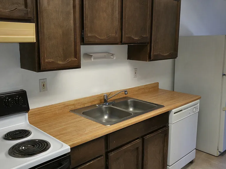 Provo 10 Plex — Photo 11