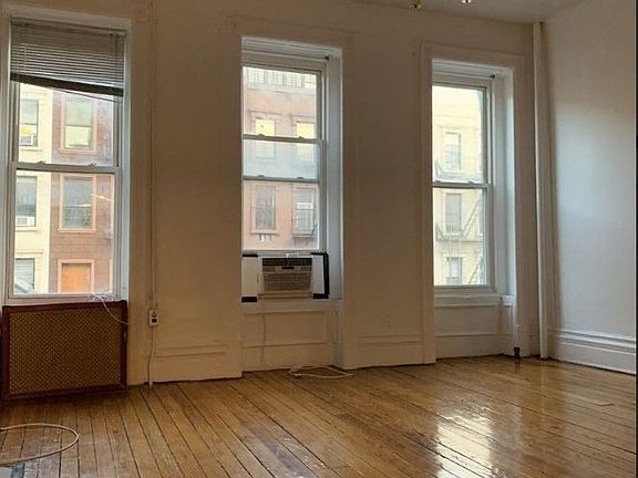 4th image of 1700 Lexington Ave APT 3