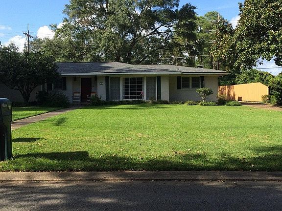 5th image of 701 Beverly Dr
