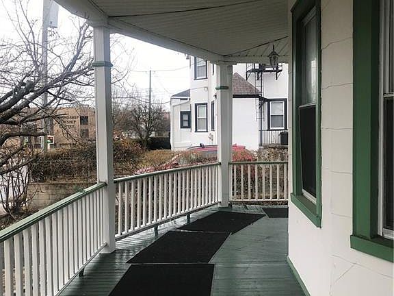 5th image of 234 E Lincoln Ave