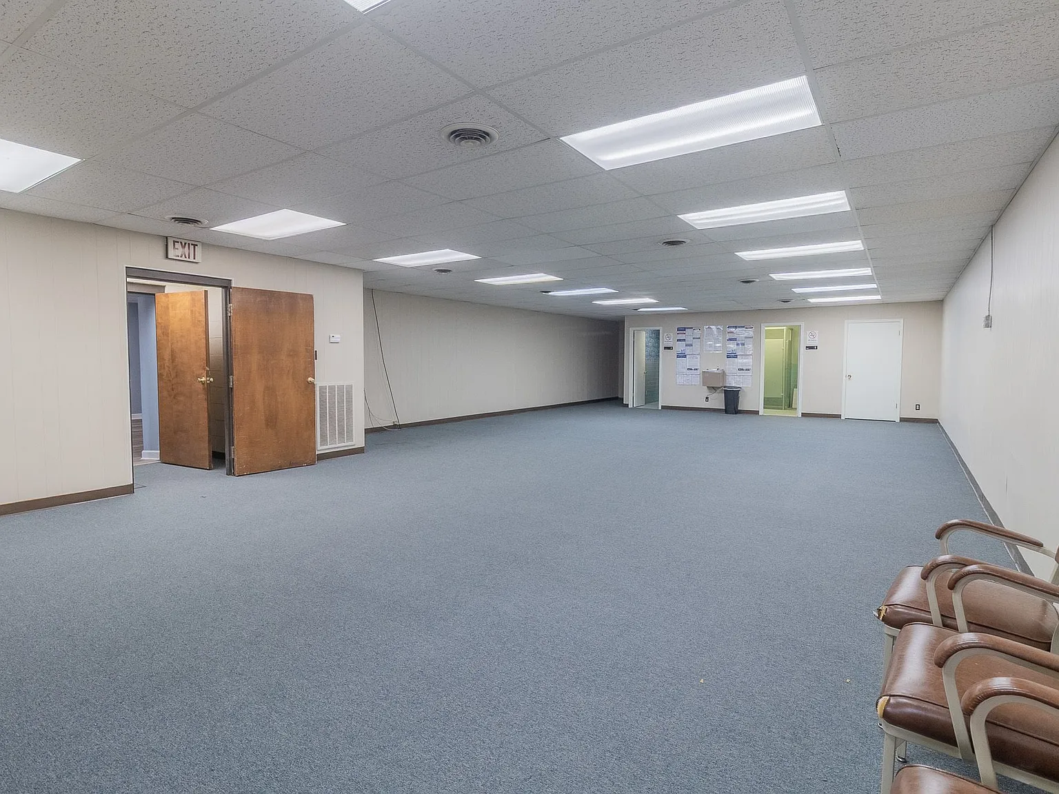 39 S Jackson Ave - Suite A - 1 — Photo 2