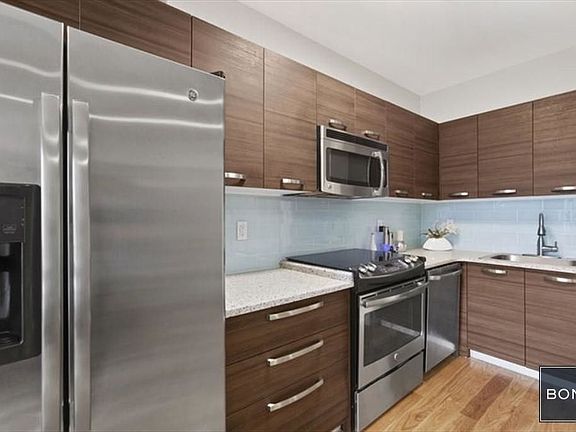 3rd image of 71 E 110th St APT 3B