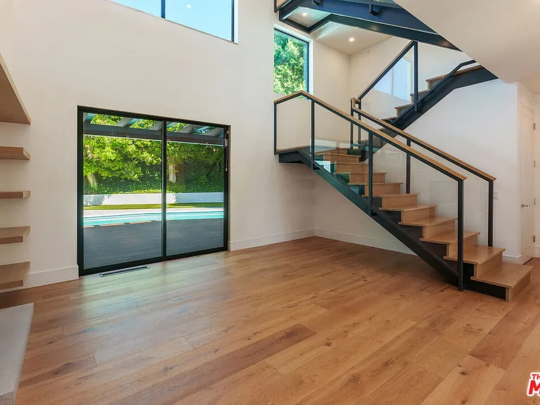 382 Aderno Way — Photo 27