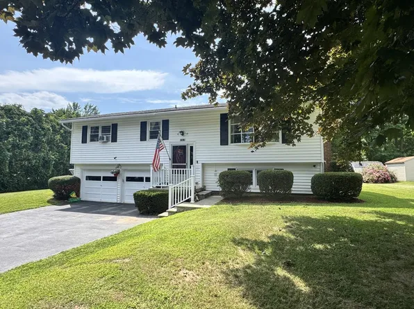 410 Hullcrest Road, Shelburne, VT 05482