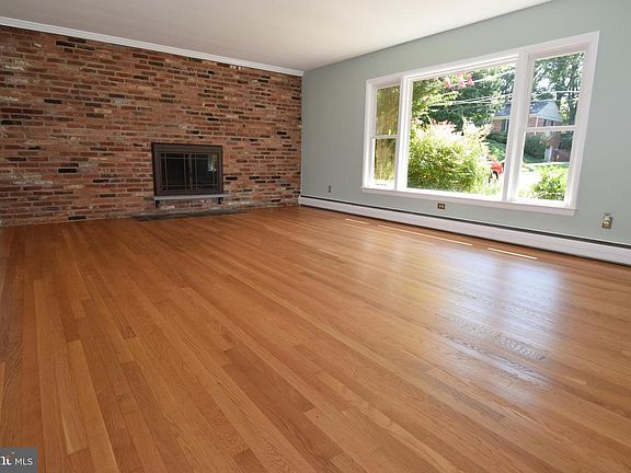 5th image of 3154 Juniper Ln