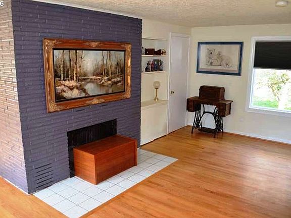 3rd image of 12407 NE 50th Ave