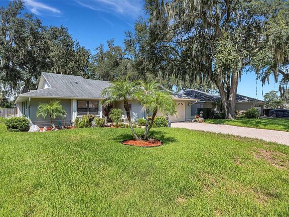 2nd image of 6359 BUTTERNUT DRIVE
