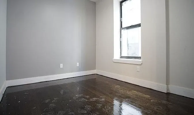 Rented by Evergreen Realty & Investments | media 25