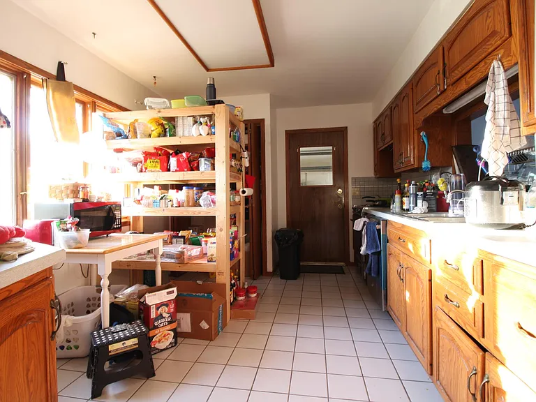 326 Westwood Dr — Photo 9