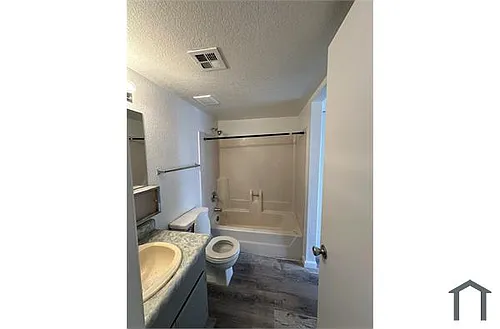 2833 E Le Marche Ave Photo 1