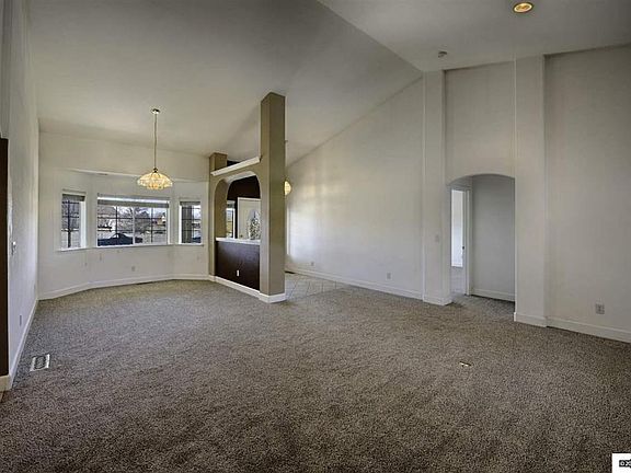 5th image of 1292 Topaz Ln