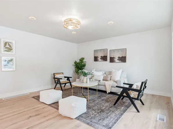 900 Garfield Avenue, Loveland, CO 80537