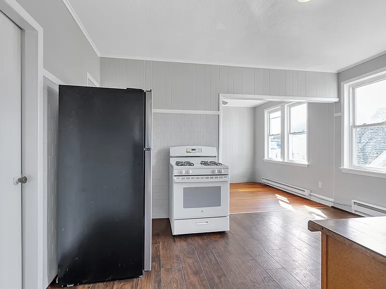 111 Pocasset Ave #3 — Photo 10