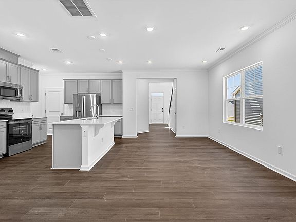 4th image of 354 Beachcomber Dr