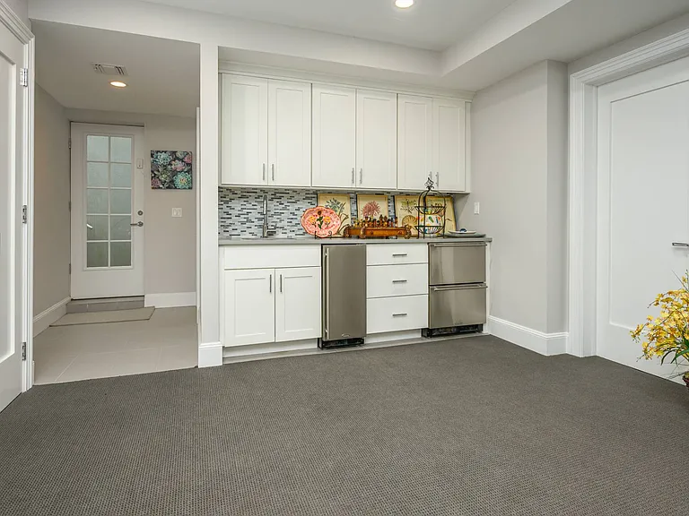 147 Warfield Way — Photo 19