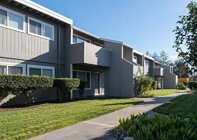 Aggie Square Apartments — Photo 22