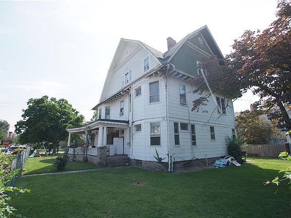 3rd image of 27 Radford St