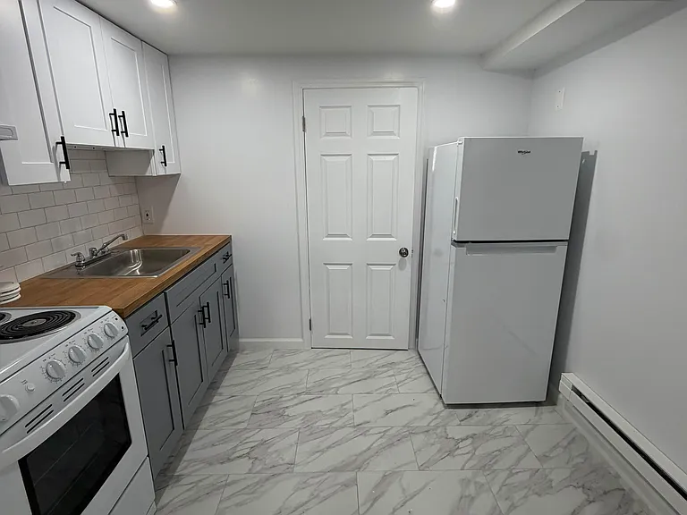 4235 J St — Photo 1