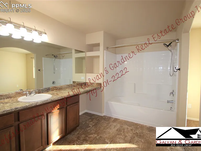 1485 S Monterey Rd — Photo 4