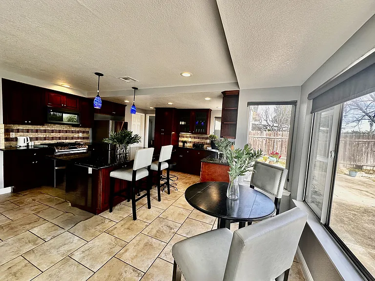 8856 Inisheer Way — Photo 3