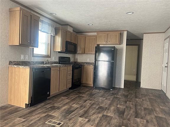 5th image of 115 Linwood Dr