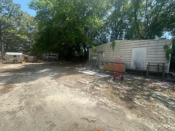 3rd image of 965 Denton Blvd NW