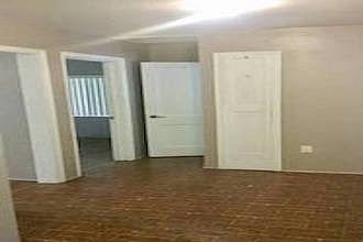 4th image of 812 NE 1st St #2