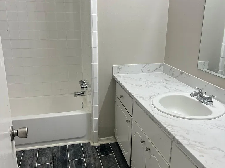 633 Briarcliff Cir — Photo 13