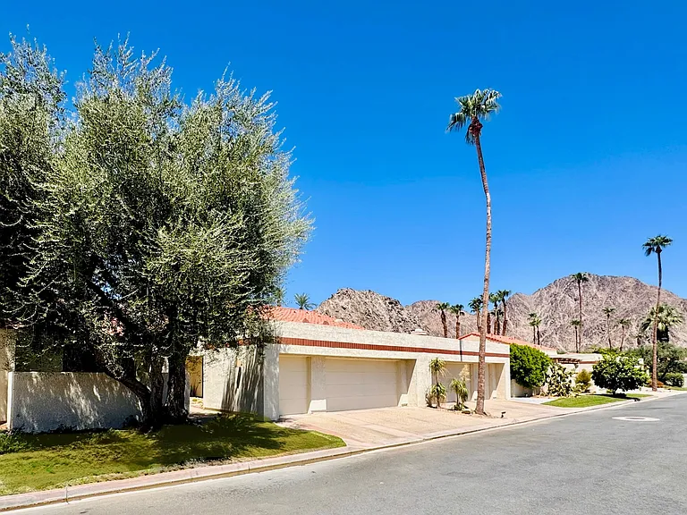 49435 Avenida Club La Quinta — Photo 45