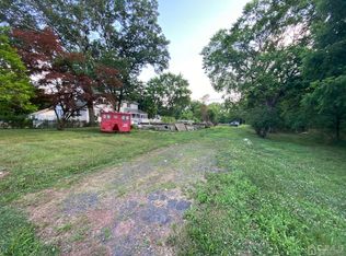 1122 Brookside Rd, Piscataway, NJ 08854