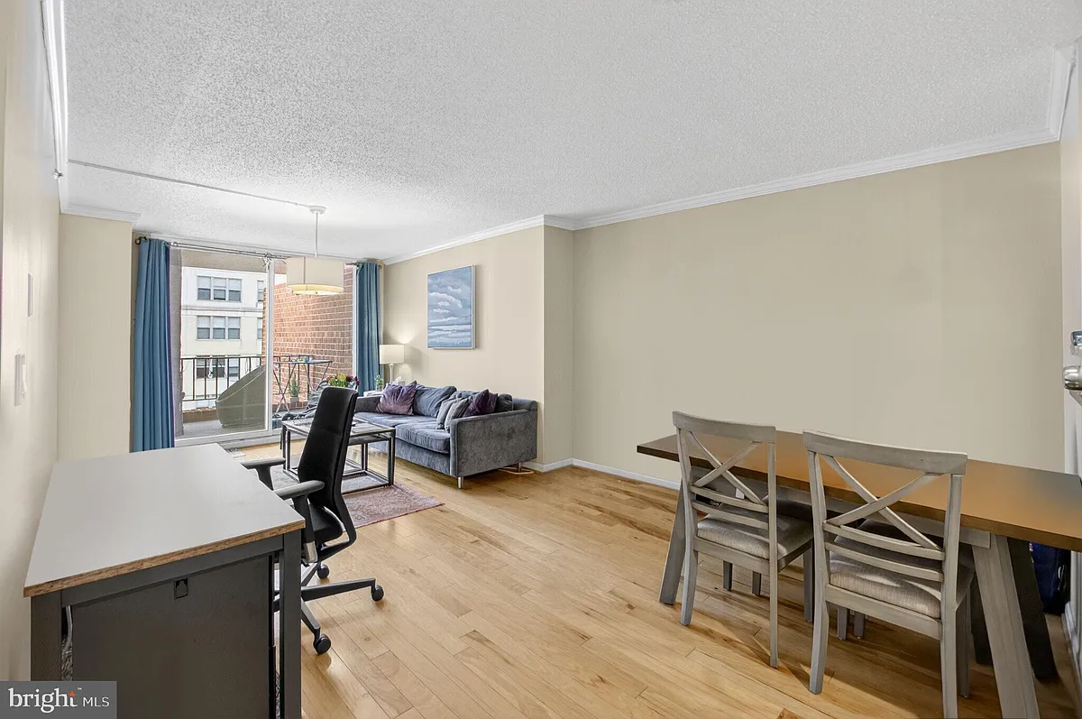 Building Photo - 1230 23rd St NW #707