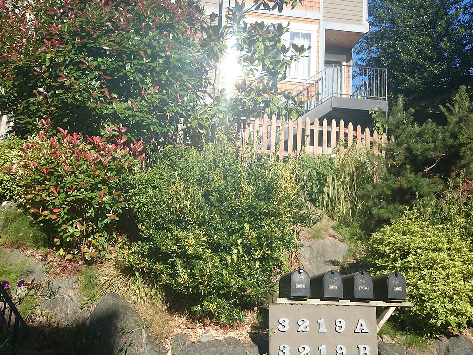 1st image of 3219 A 21st Ave W