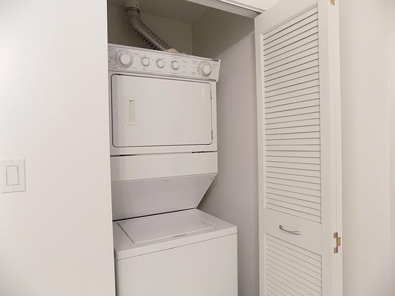In-Unit Washer/Dryer