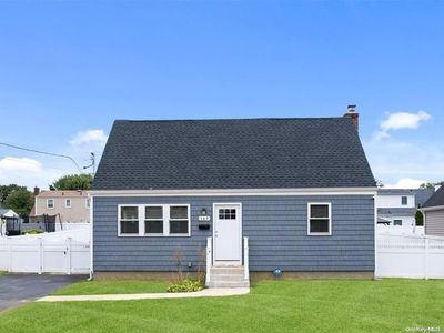 169 W 20th Street, Deer Park, NY, 11729