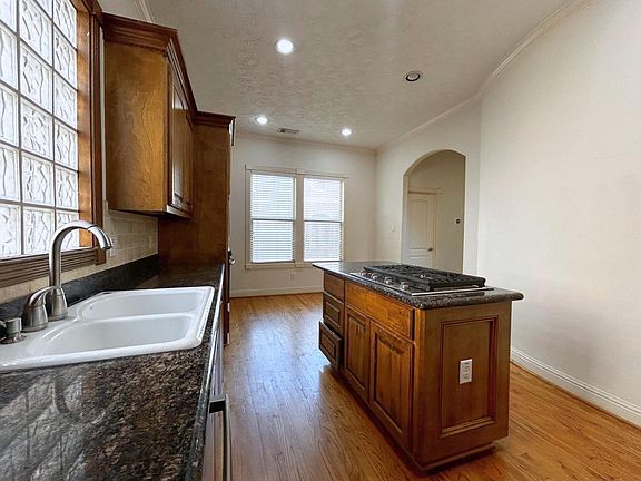 4th image of 5206 Nett St Unit B
