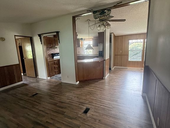 3rd image of 24 Pelican Dr