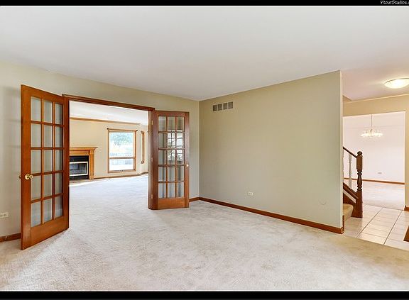 5th image of 404 Westwood Dr