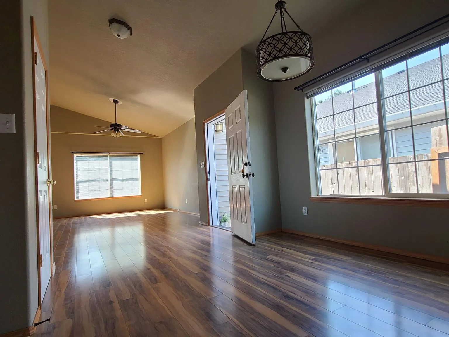 58984 Alexandra Ln — Photo 4