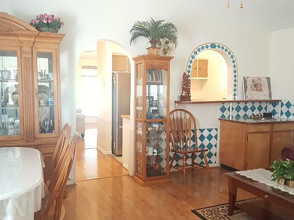 3rd image of 101 Remington Cir