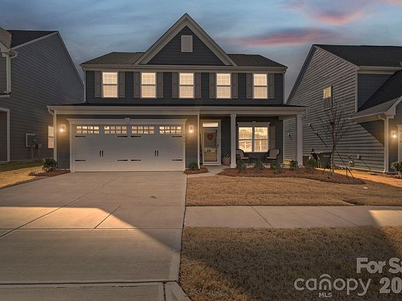 2nd image of 1848 Giana Ln