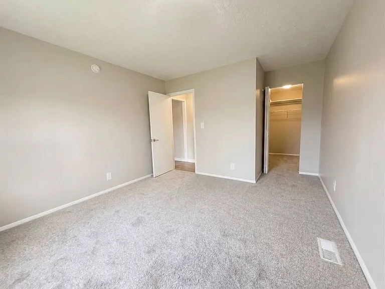 EastPointe — Photo 42