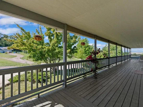 1401 12th Ave E, Polson, MT 59860