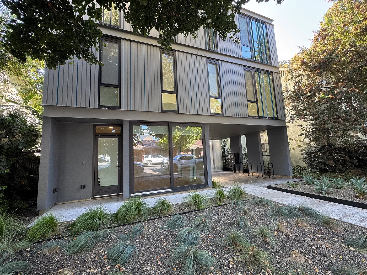 508 S St — Photo 3
