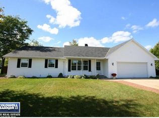 3141 Meadow Heights Ct, Green Bay, WI 54313