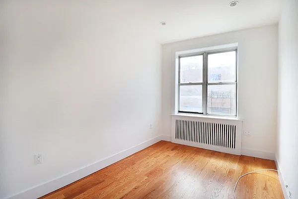 Rented by Uptown Flats LLC | media 25