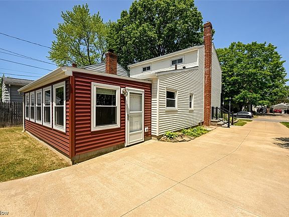 4th image of 124 Tyler Ave