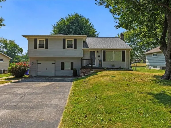 8111 W 91st St, Overland Park, KS 66212